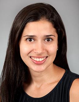 Viviana Benitez headshot