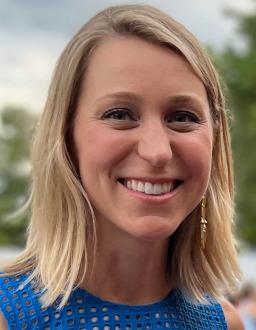 Photo of Elizabeth DeWitt
