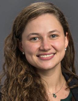 Headshot of Cara Lachtrupp