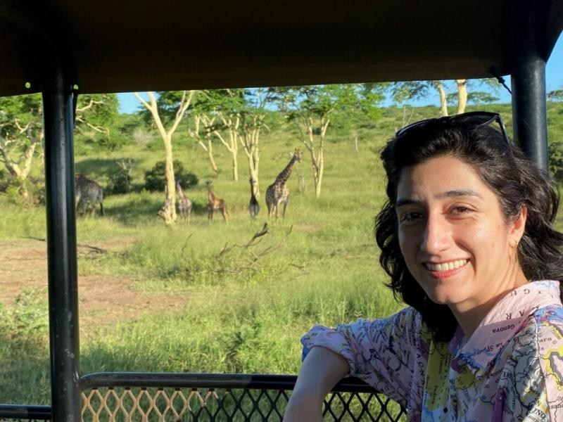 Zohreh Izadifar in front of giraffes